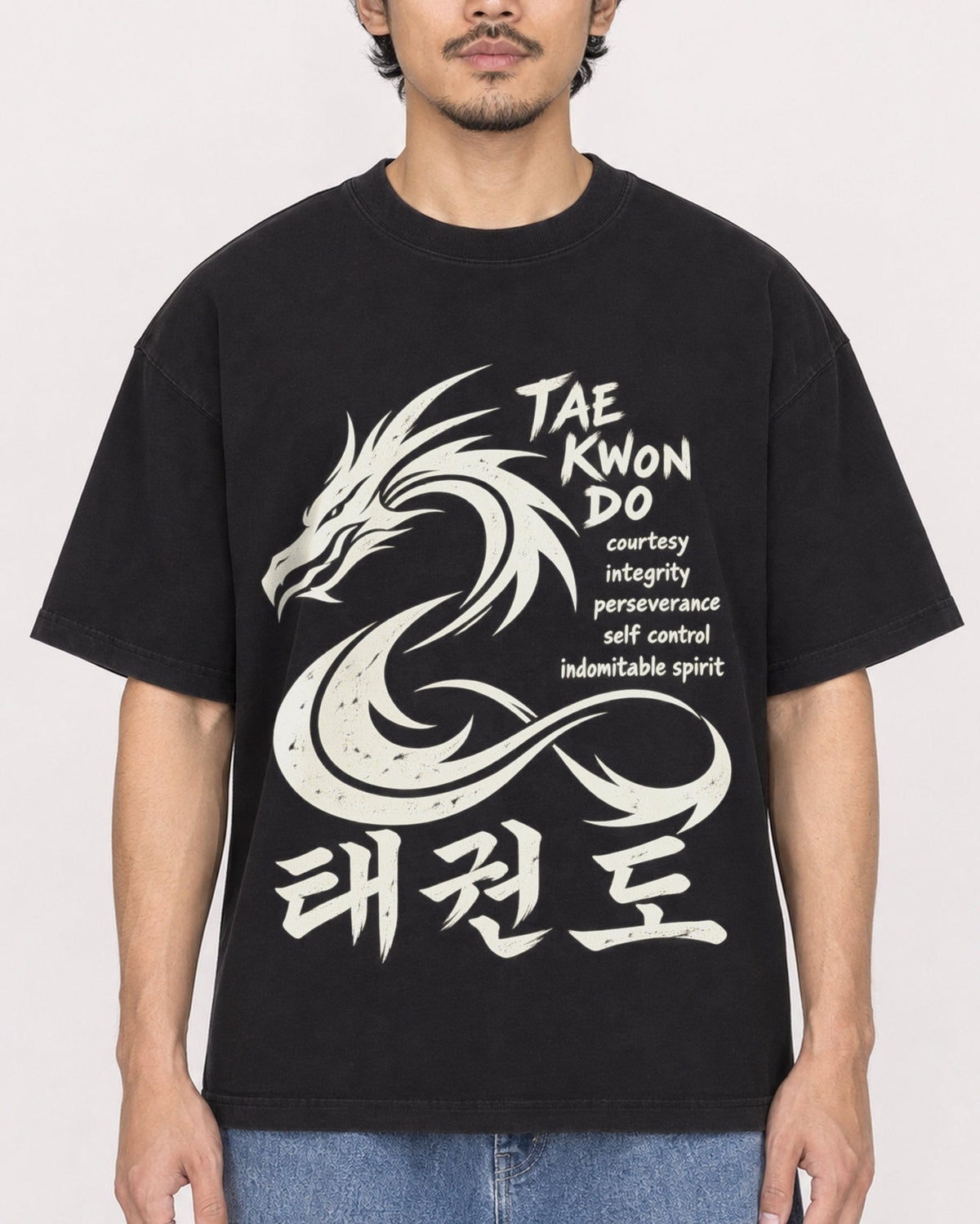 Mockup Boxy Heavyweight Tee Black male close-up 02