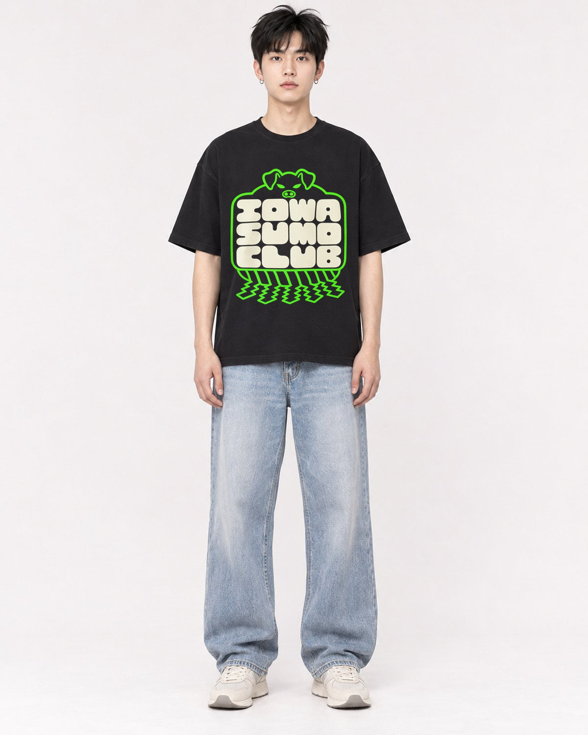 Mockup Boxy Heavyweight Tee Black male full-body 01