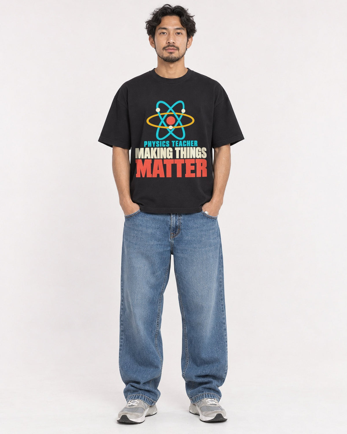 Mockup Boxy Heavyweight Tee Black male full-body 02