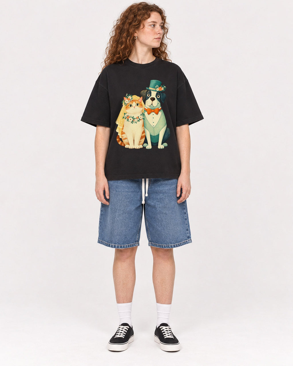 Mockup Boxy Heavyweight Tee Black female full-body 09