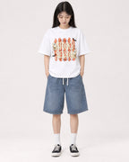 Mockup Boxy Heavyweight Tee White female full-body 01