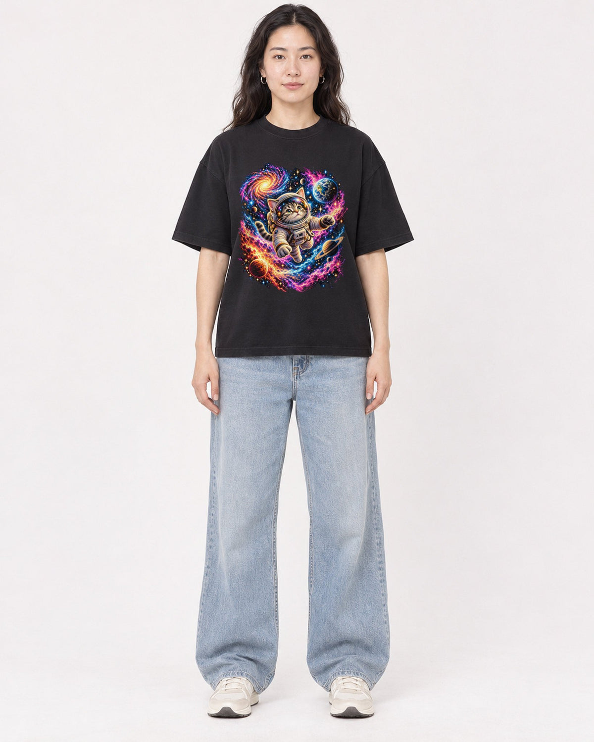 Mockup Boxy Heavyweight Tee Black female full-body 03