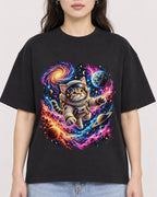 Mockup Boxy Heavyweight Tee Black female close-up 03