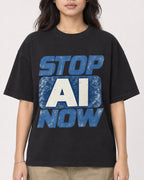 Mockup Boxy Heavyweight Tee Black female close-up 02