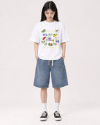 Mockup Boxy Heavyweight Tee White female full-body 01