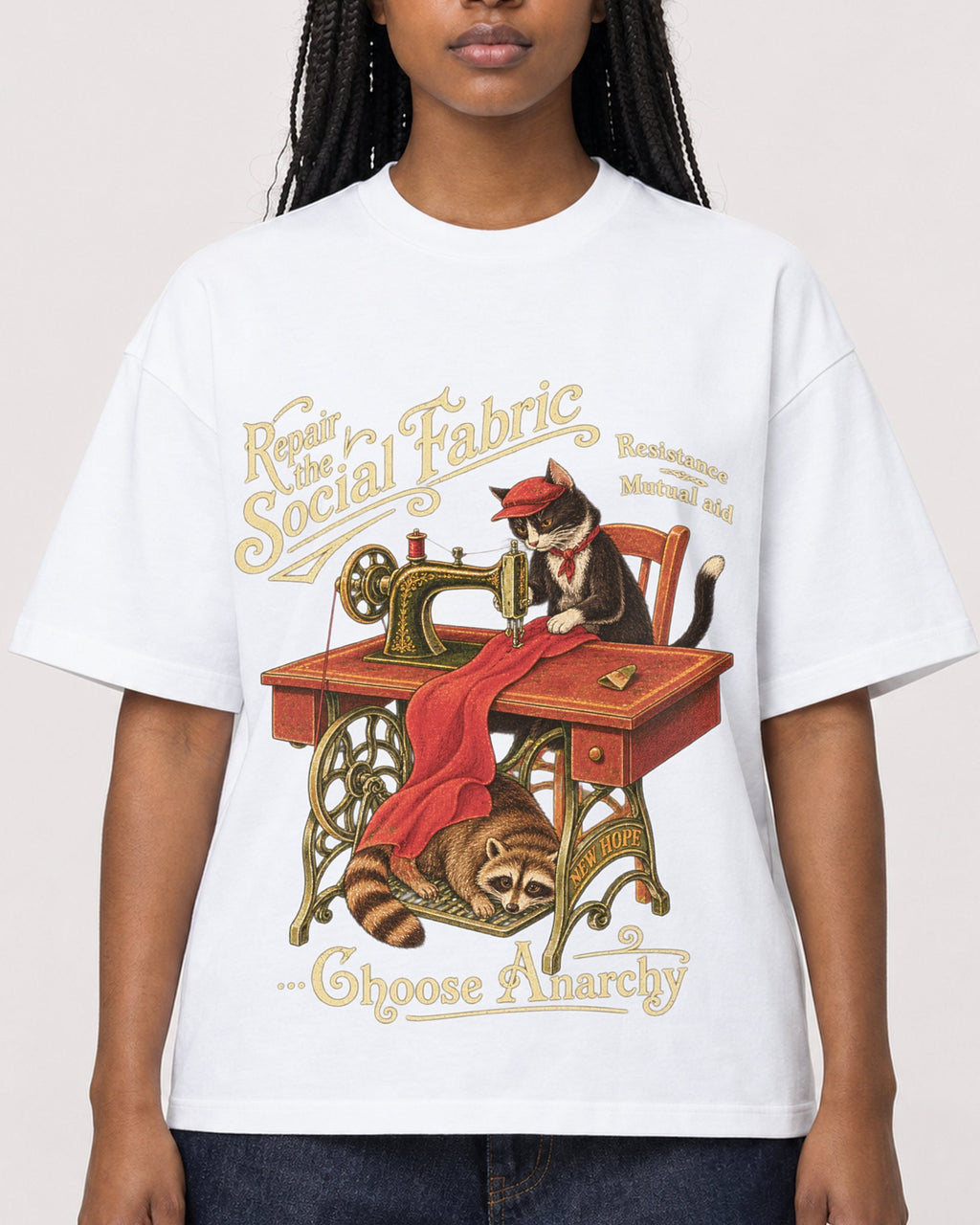 Mockup Boxy Heavyweight Tee White female close-up 04