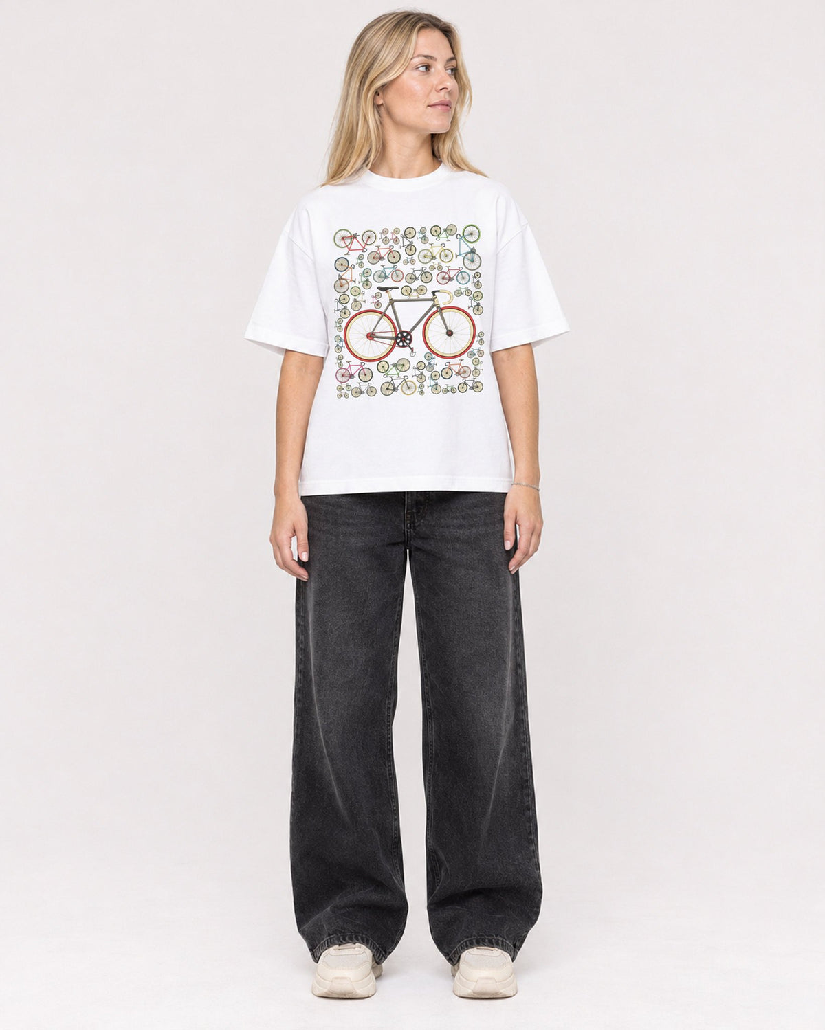 Mockup Boxy Heavyweight Tee White female full-body 08