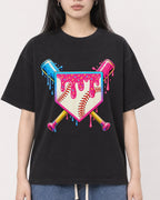 Mockup Boxy Heavyweight Tee Black female close-up 01