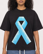 Mockup Boxy Heavyweight Tee Black female close-up 05