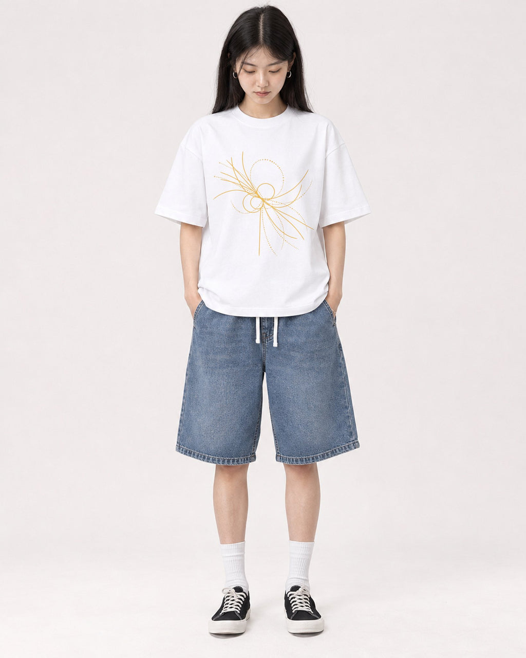 Mockup Boxy Heavyweight Tee White female full-body 01