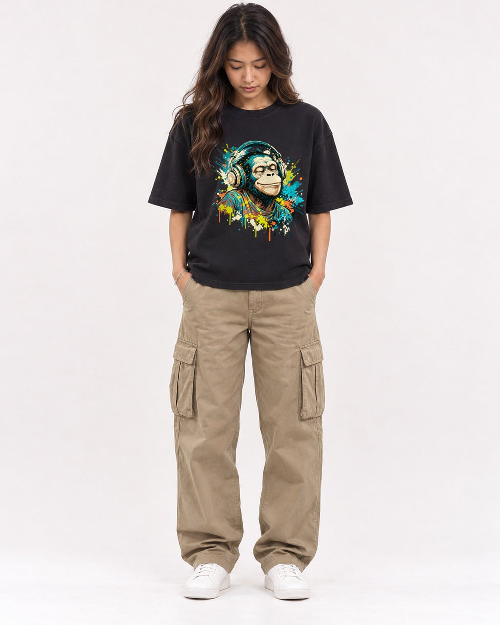 Mockup Boxy Heavyweight Tee Black female full-body 02