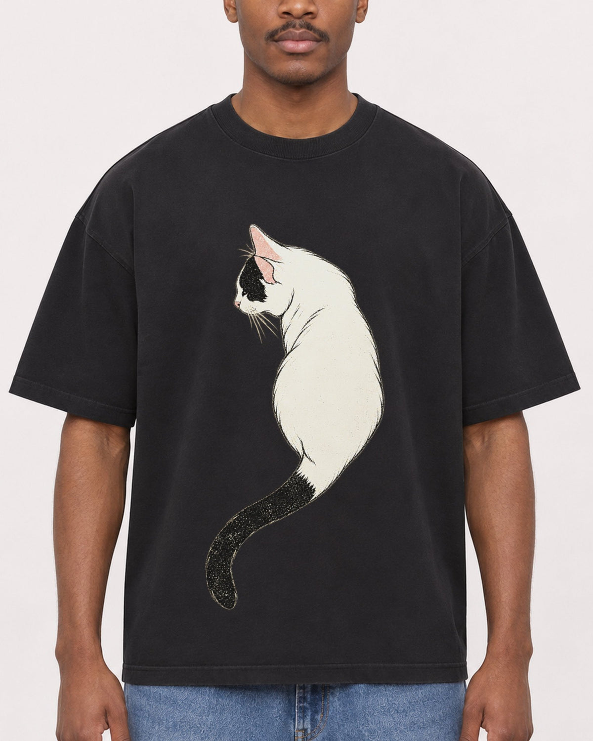 Mockup Boxy Heavyweight Tee Black male close-up 14