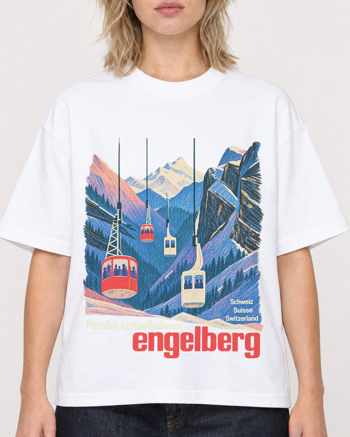 Mockup Boxy Heavyweight Tee White female close-up 19