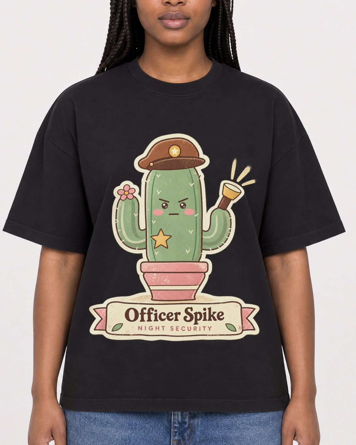 Mockup Boxy Heavyweight Tee Black female close-up 04