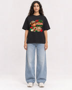Mockup Boxy Heavyweight Tee Black female full-body 07