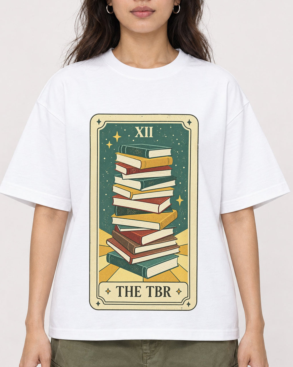 Mockup Boxy Heavyweight Tee White female close-up 02
