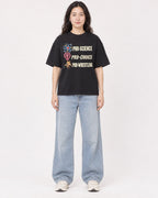 Mockup Boxy Heavyweight Tee Black female full-body 03