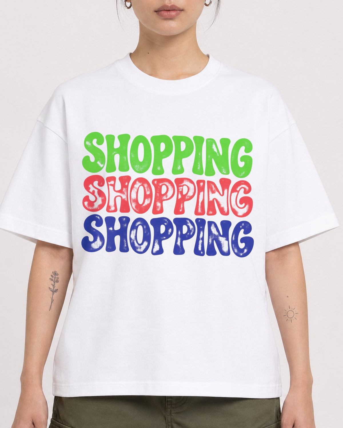 Mockup Boxy Heavyweight Tee White female close-up 12