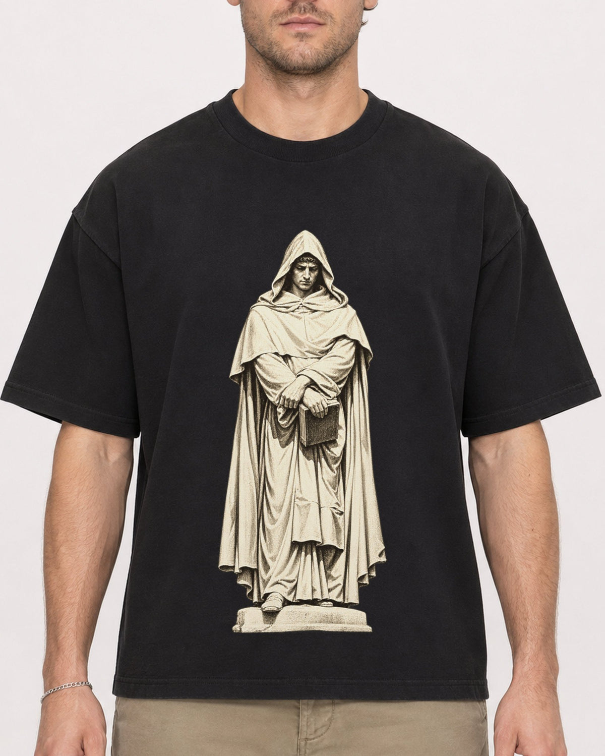 Mockup Boxy Heavyweight Tee Black male close-up 08