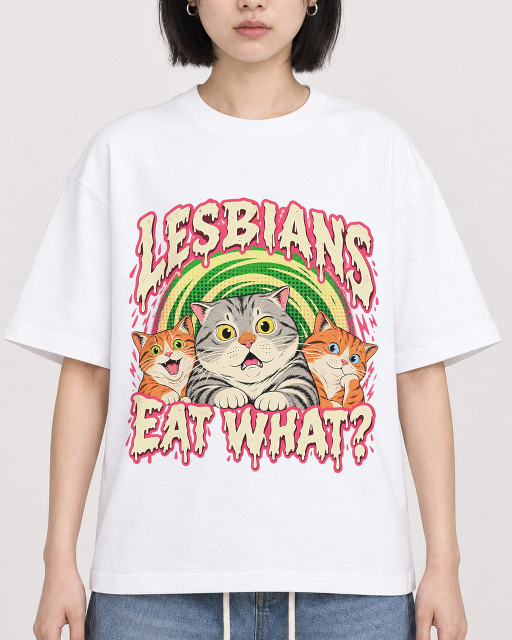 Mockup Boxy Heavyweight Tee White female close-up 11