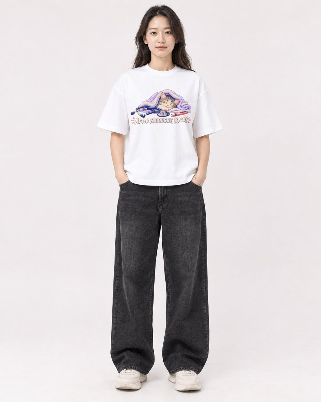 Mockup Boxy Heavyweight Tee White female full-body 03