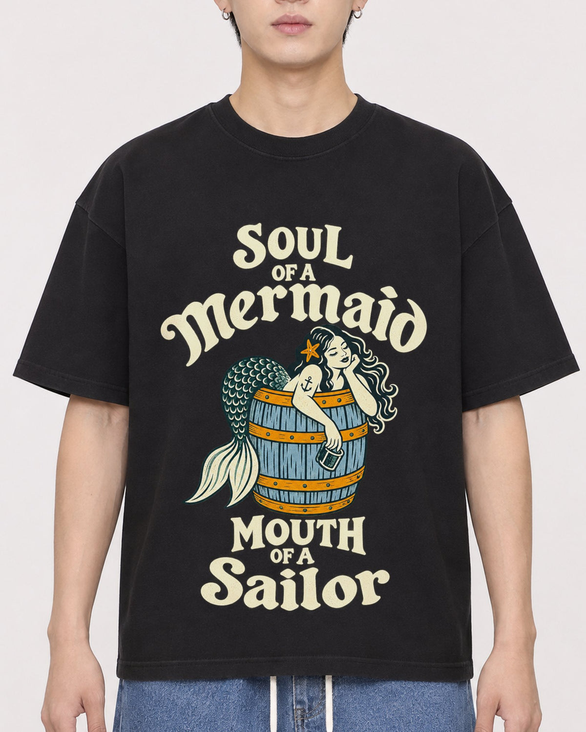 Mockup Boxy Heavyweight Tee Black male close-up 31