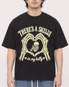 Mockup Boxy Heavyweight Tee Black male close-up 03