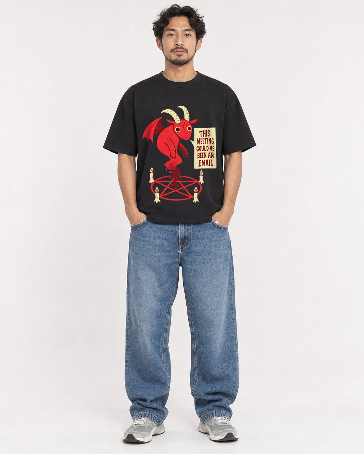 Mockup Boxy Heavyweight Tee Black male full-body 02