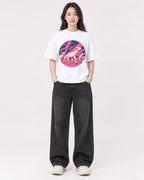 Mockup Boxy Heavyweight Tee White female full-body 03