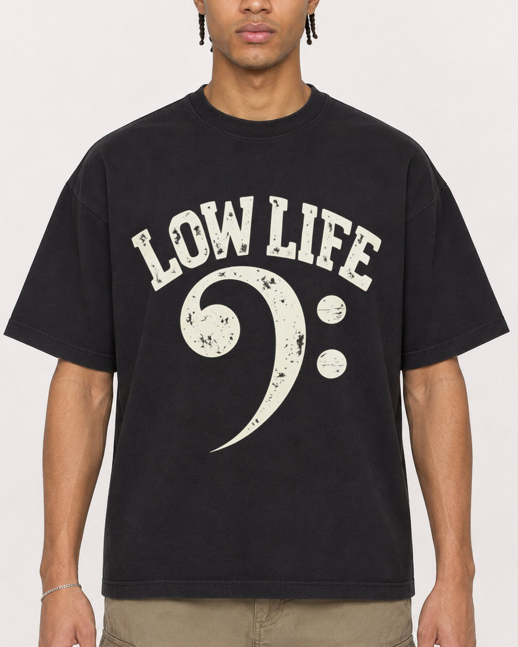 Mockup Boxy Heavyweight Tee Black male close-up 40