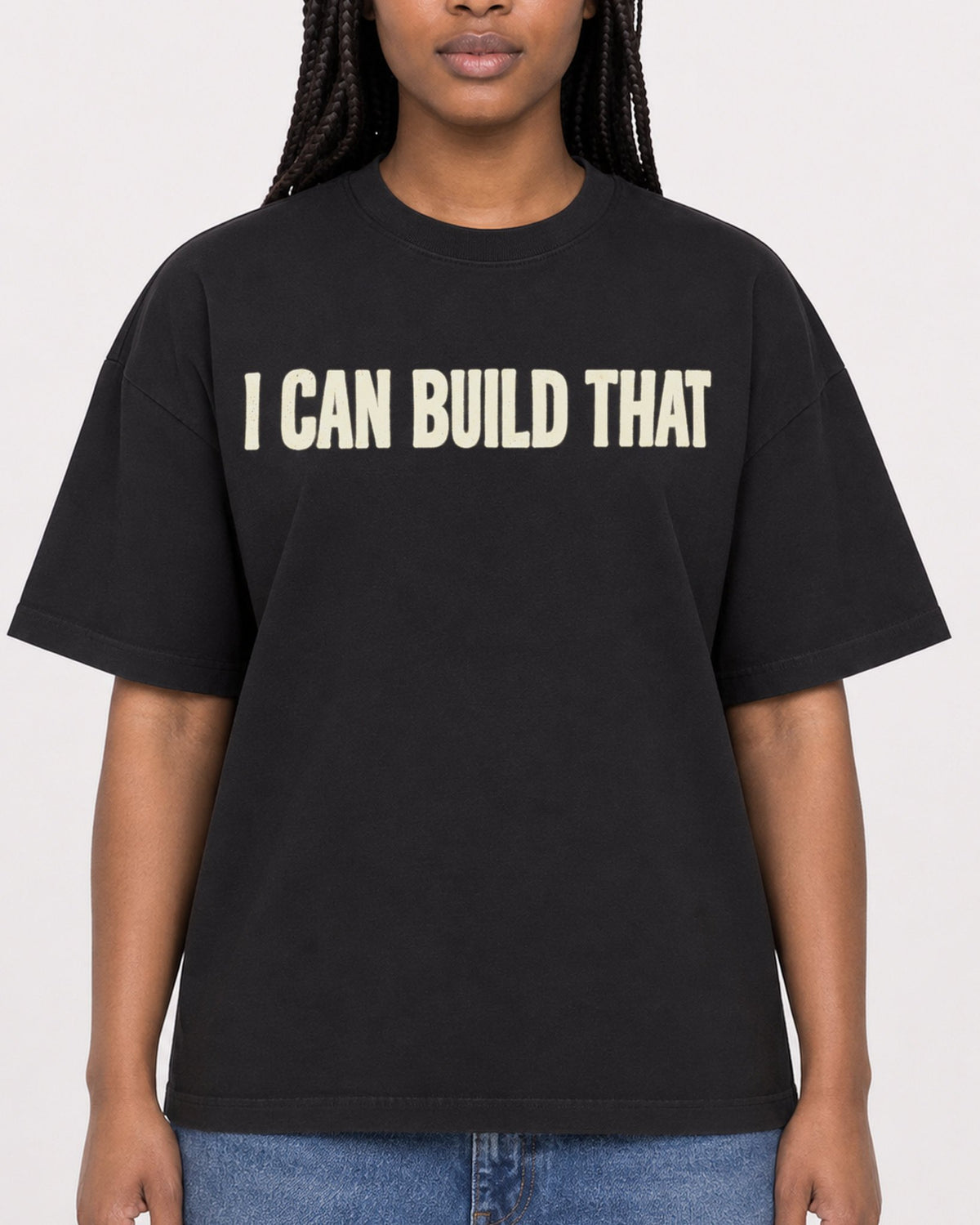 Mockup Boxy Heavyweight Tee Black female close-up 04