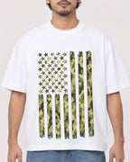 Mockup Boxy Heavyweight Tee White male close-up 02