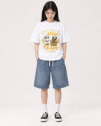 Mockup Boxy Heavyweight Tee White female full-body 01