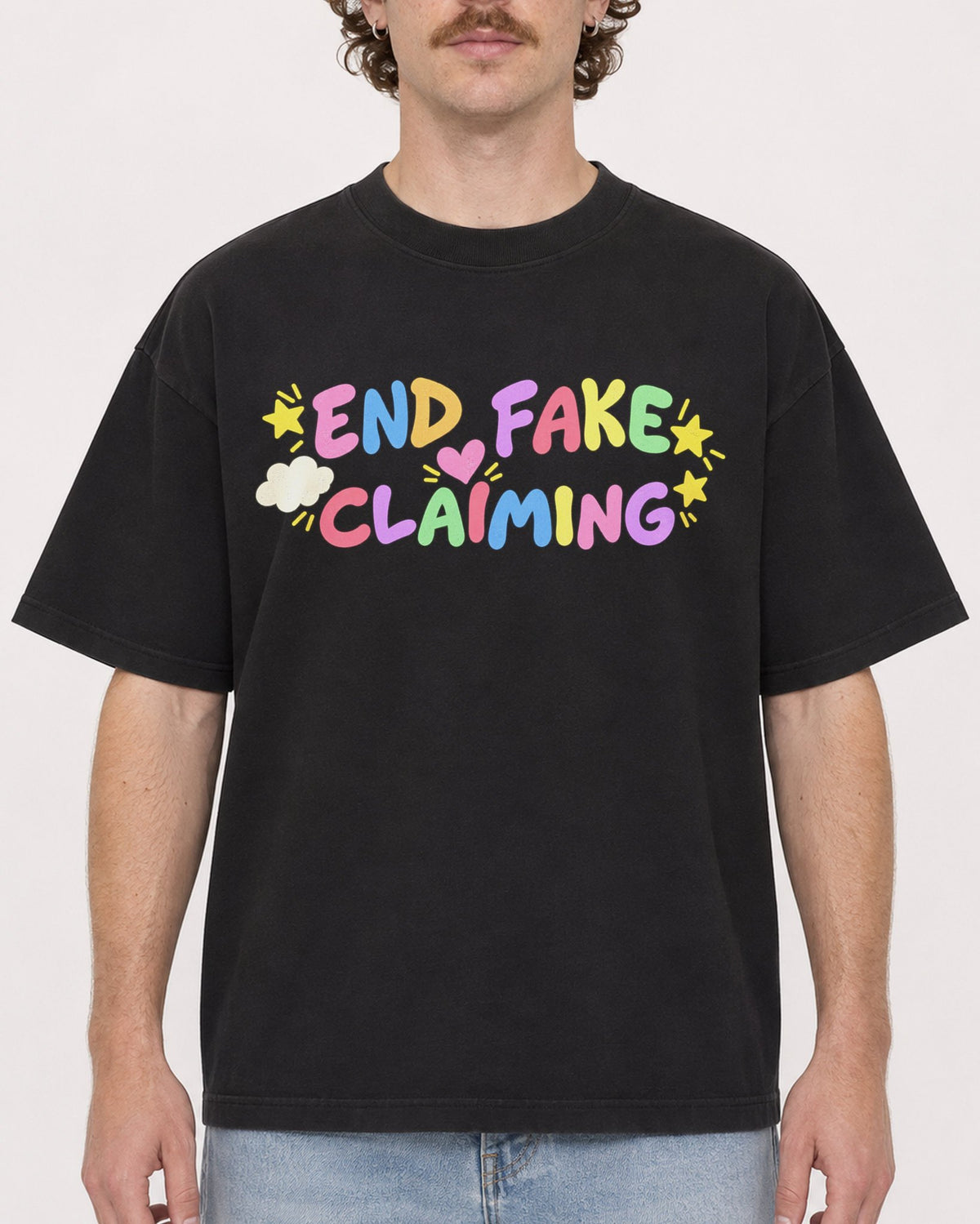 Mockup Boxy Heavyweight Tee Black male close-up 09