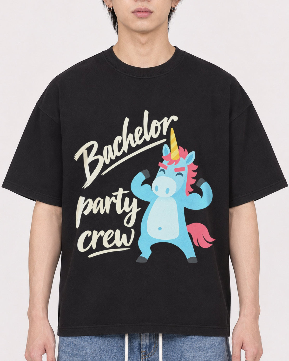 Mockup Boxy Heavyweight Tee Black male close-up 11