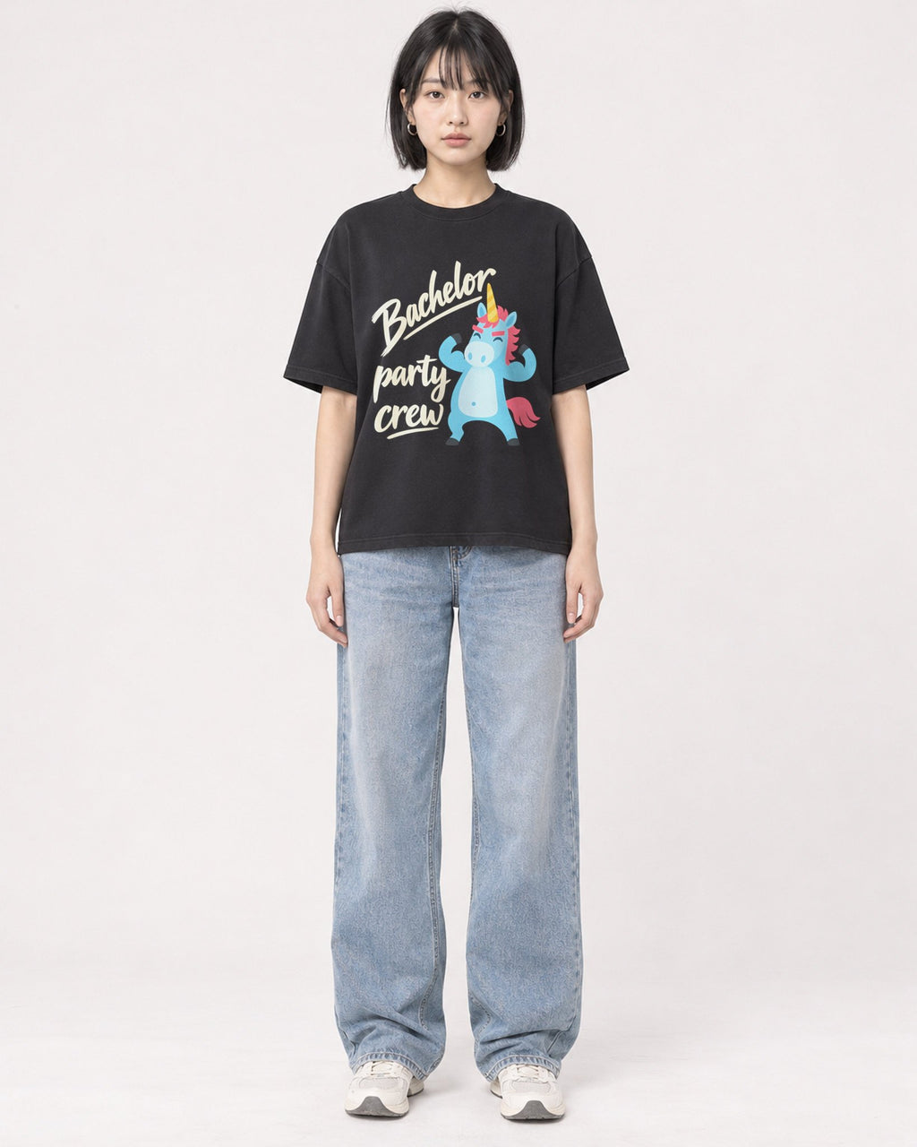 Mockup Boxy Heavyweight Tee Black female full-body 11