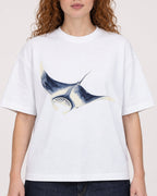 Mockup Boxy Heavyweight Tee White female close-up 09