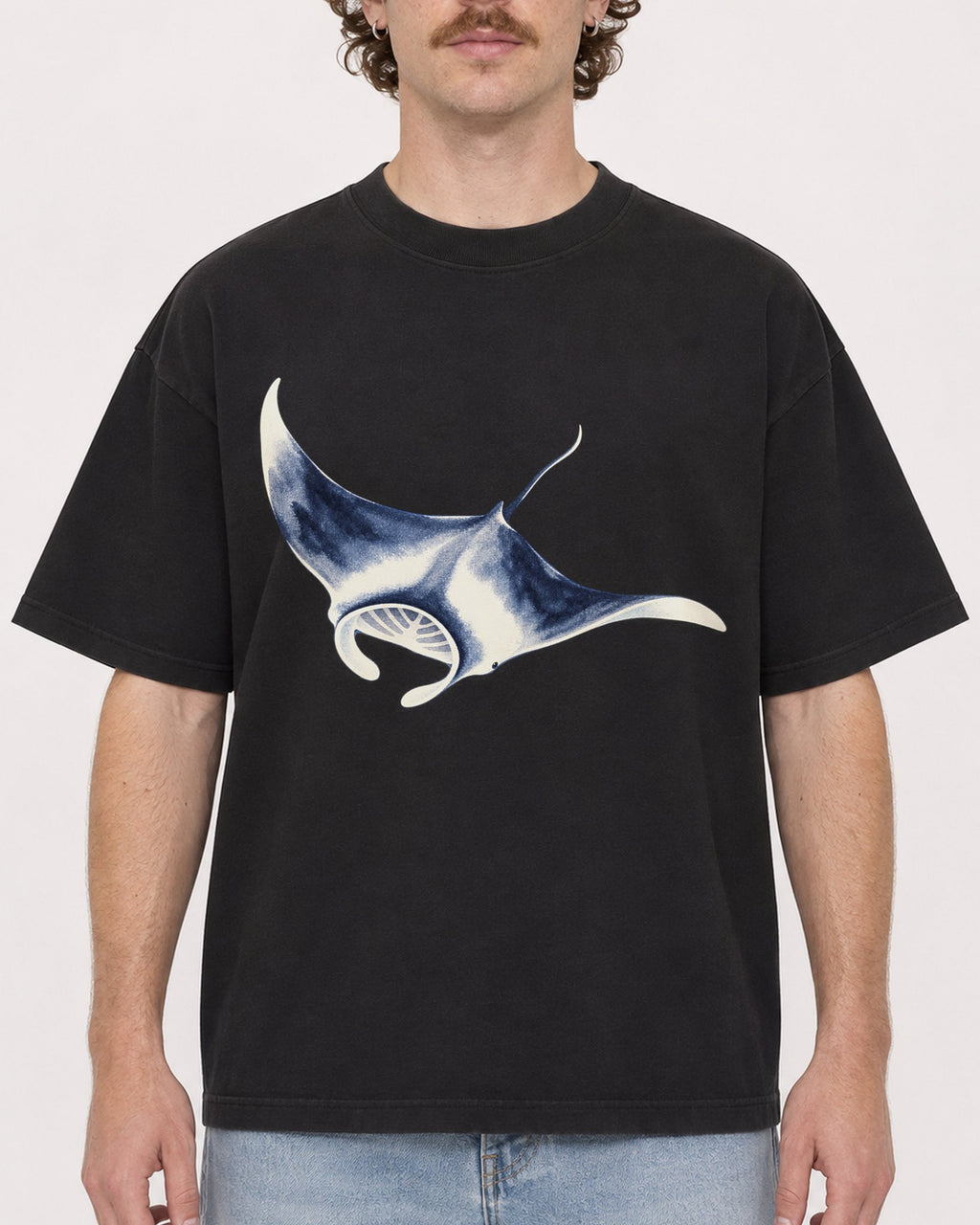 Mockup Boxy Heavyweight Tee Black male close-up 09