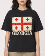 Mockup Boxy Heavyweight Tee Black female close-up 02