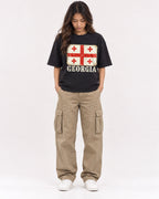 Mockup Boxy Heavyweight Tee Black female full-body 02
