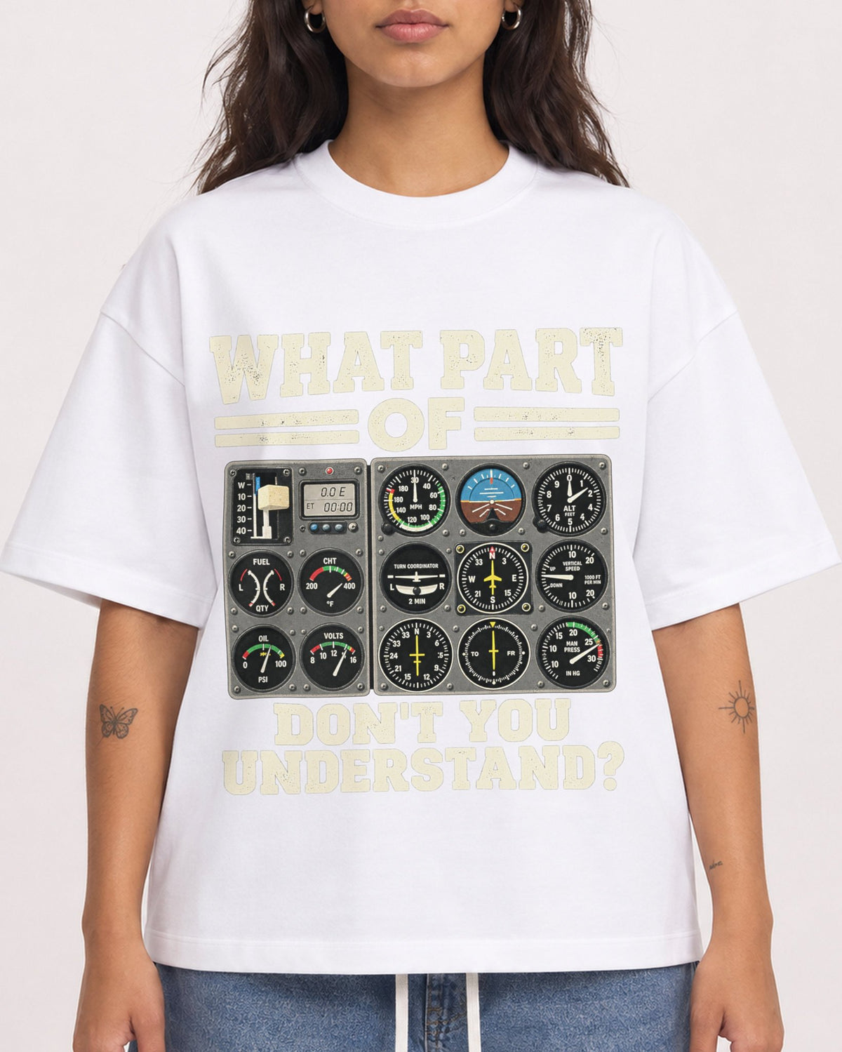 Mockup Boxy Heavyweight Tee White female close-up 06