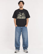 Mockup Boxy Heavyweight Tee Black male full-body 02