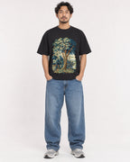 Mockup Boxy Heavyweight Tee Black male full-body 02