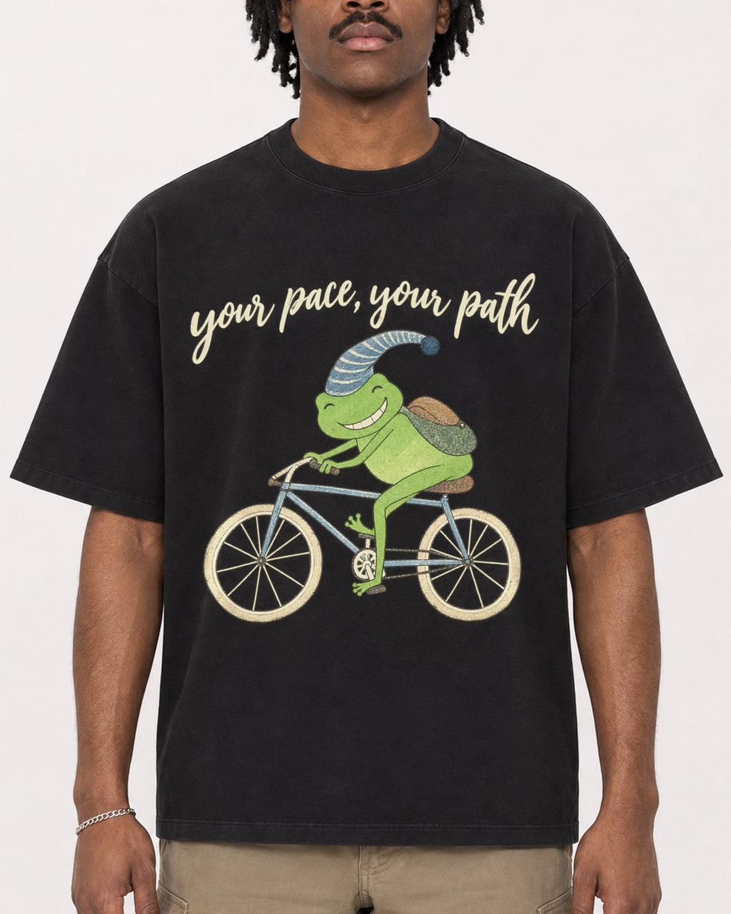 Mockup Boxy Heavyweight Tee Black male close-up 04