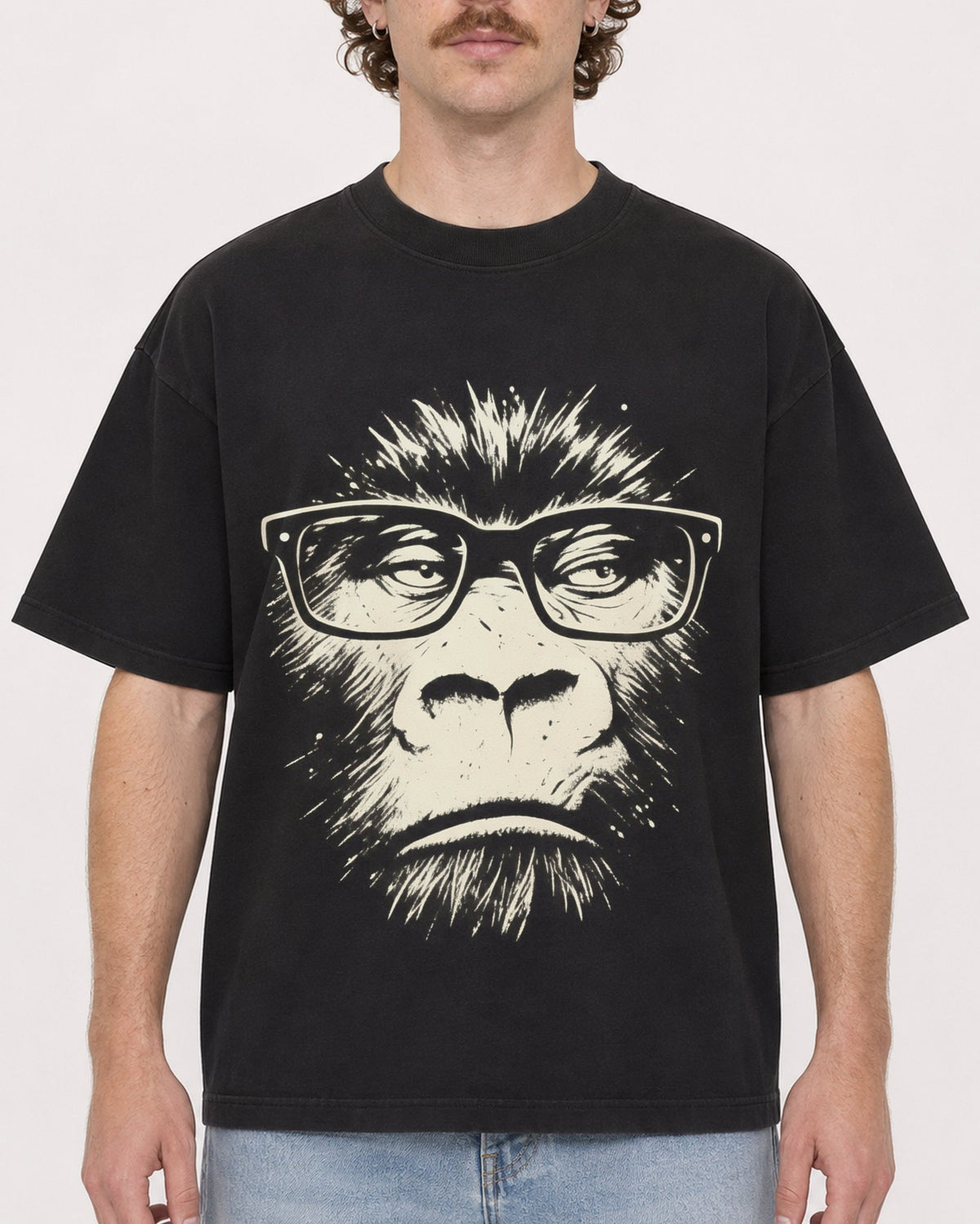 Mockup Boxy Heavyweight Tee Black male close-up 09