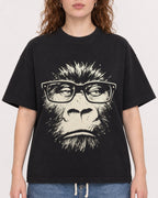 Mockup Boxy Heavyweight Tee Black female close-up 09