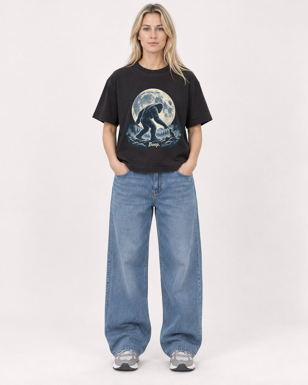 Mockup Boxy Heavyweight Tee Black female full-body 08