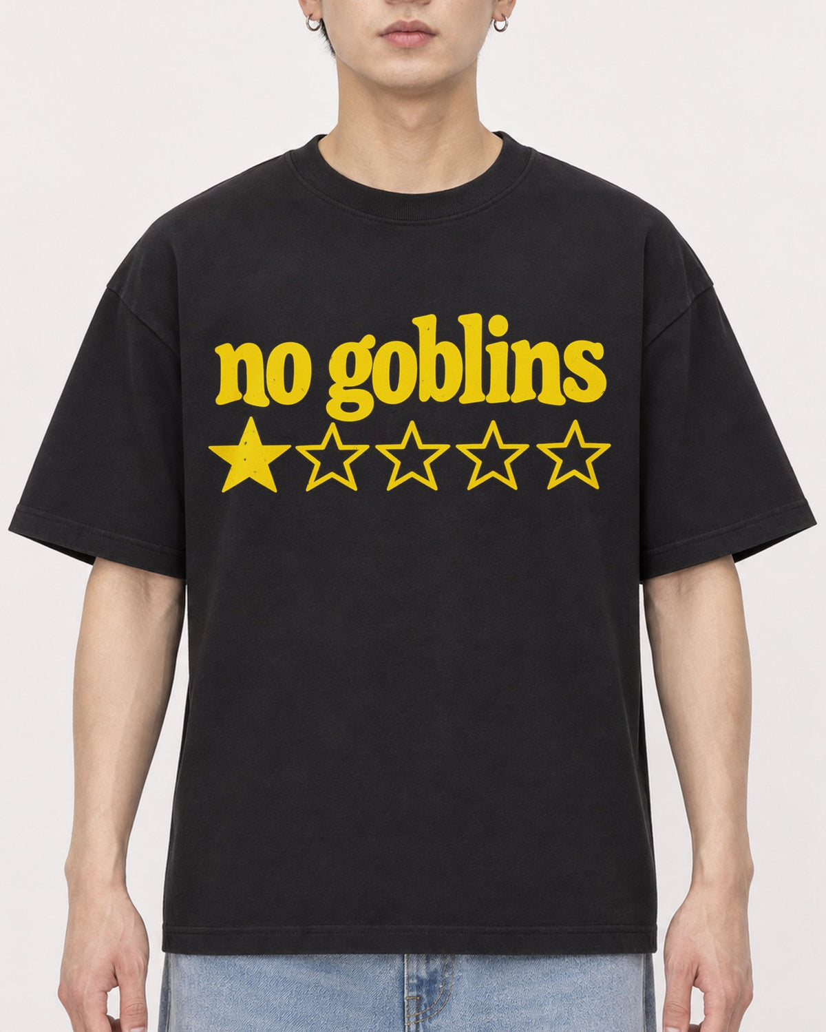 Mockup Boxy Heavyweight Tee Black male close-up 01
