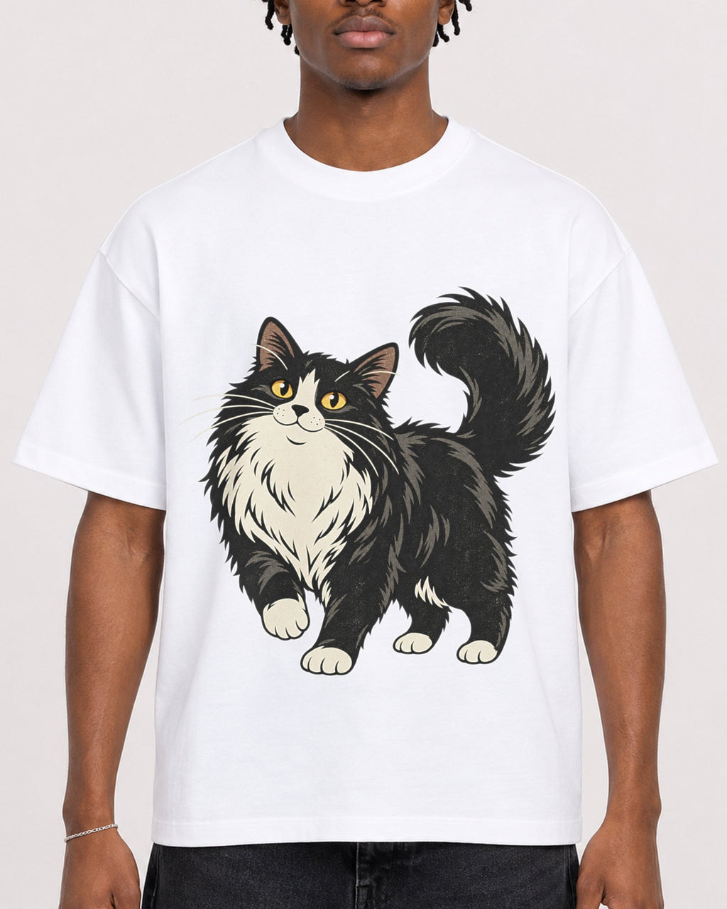 Mockup Boxy Heavyweight Tee White male close-up 05