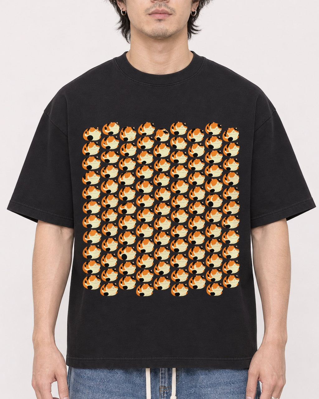 Mockup Boxy Heavyweight Tee Black male close-up 03